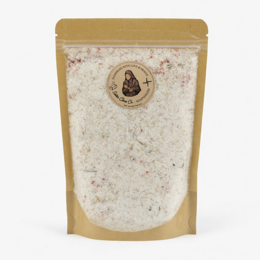 Clean square studio product photograph of a single Athleta Christi Mineral Soak pouch centered on pure white background with perfect even lighting, minimal and elegant for easy e-commerce viewing.